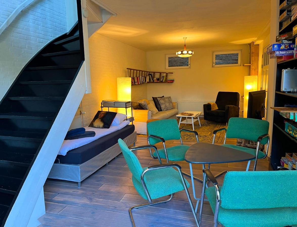 Gastenverblijf Door De Poort Tilburg Ngoại thất bức ảnh