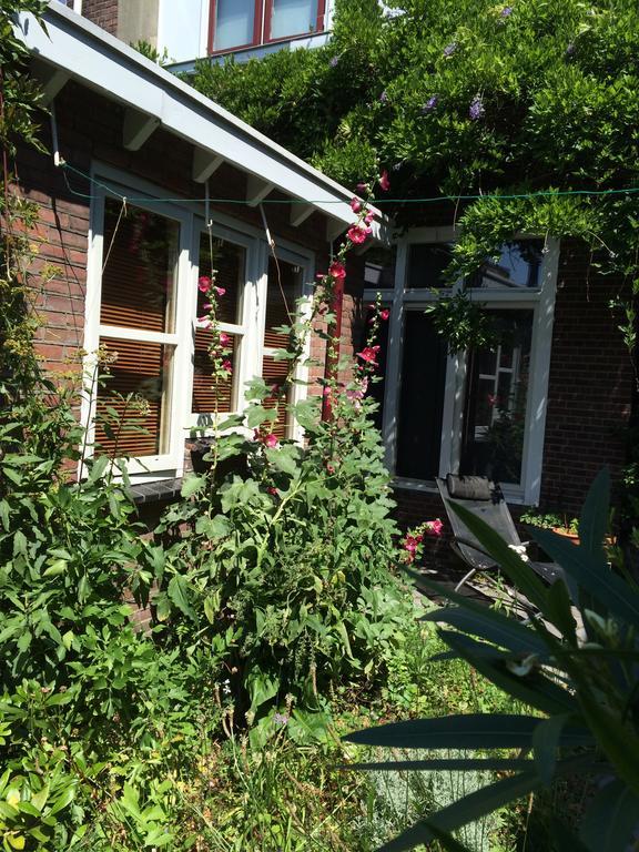 Gastenverblijf Door De Poort Tilburg Ngoại thất bức ảnh